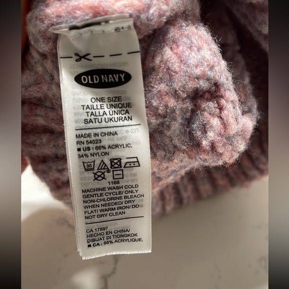 Old navy new Knit Convertible gloves and hat set. - Picture 7 of 8